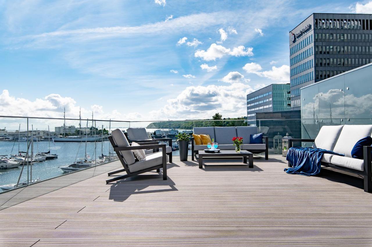 Yacht Park Premium Apartment Sea View 格丁尼亚 外观 照片