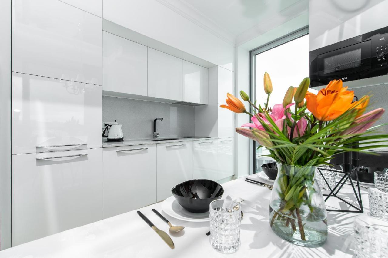 Yacht Park Premium Apartment Sea View 格丁尼亚 外观 照片