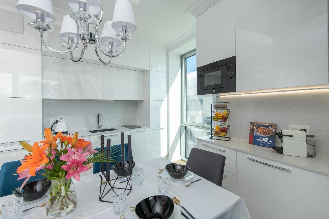 Yacht Park Premium Apartment Sea View 格丁尼亚 外观 照片